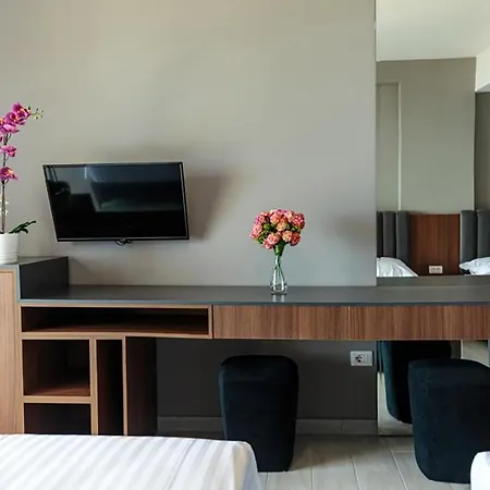 Hotel Amare
