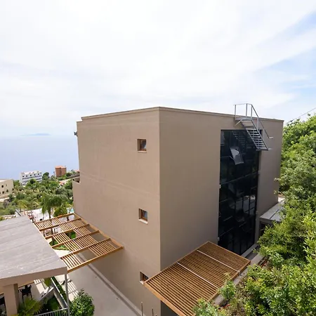 Hotel Amare *