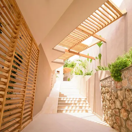 Hotel Amare