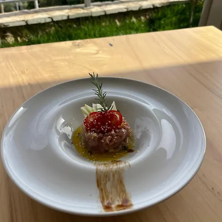 Amare Hotel Palasë