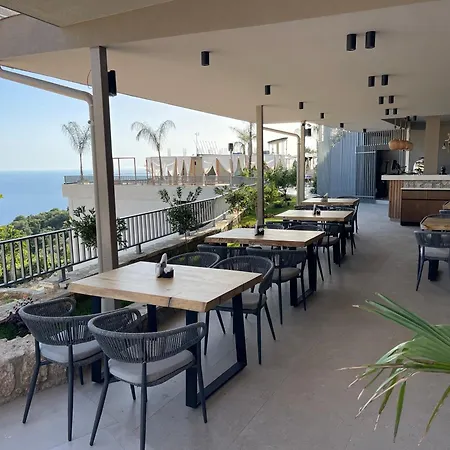 Hotel Amare