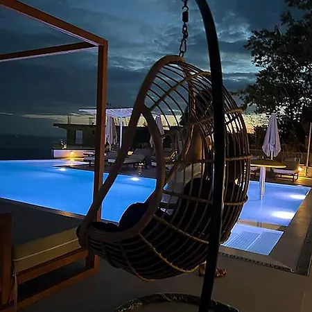 Amare Hotel Palasë