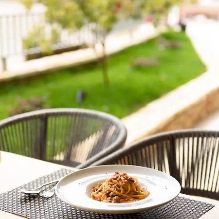 Hotel Amare Palasë